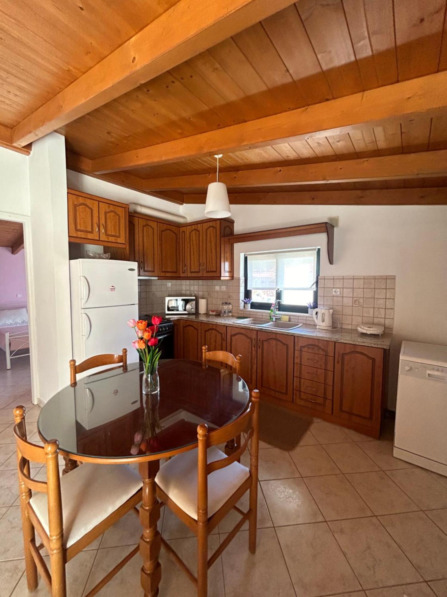 Lena S Apartment Nafpaktos Luaran gambar